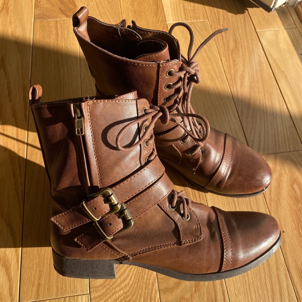 Boots never worn